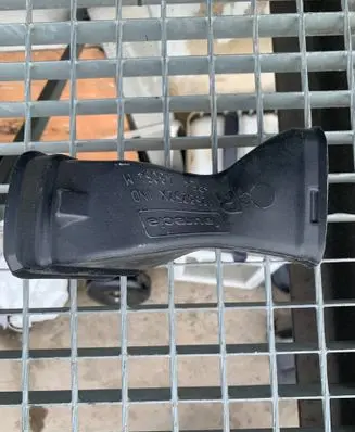 Renault Trafic III (X82) Air intake duct part 1258252X