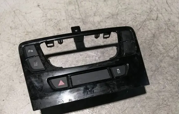 Buick Encore I Climate control/heater control trim 42457912 13422817