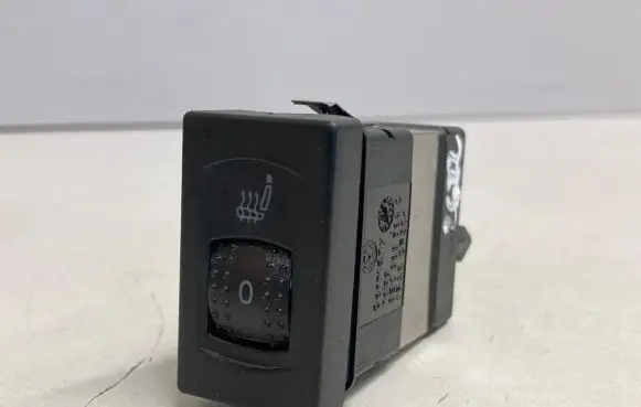 Volkswagen PASSAT B5.5 Seat heating switch 3B0963564C