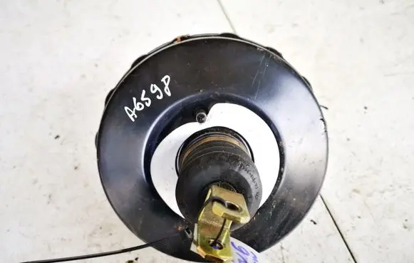Mercedes-Benz C W203 Brake booster a0054304730 03.7849-2001.4