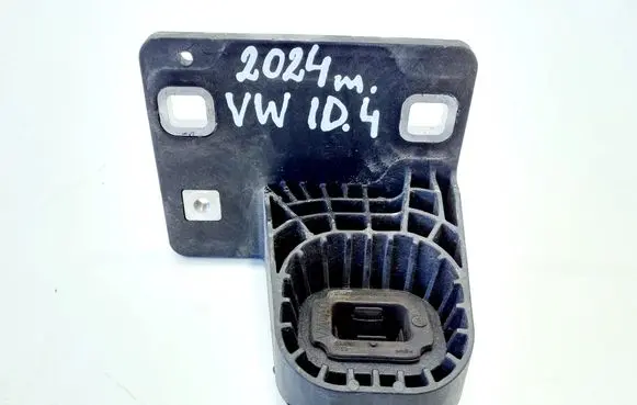 Volkswagen ID.4 Radiator support slam panel bracket 1EA121367G