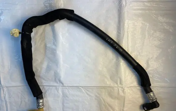 Ford Mustang VI Heater radiator pipe/hose JR3318K580BB