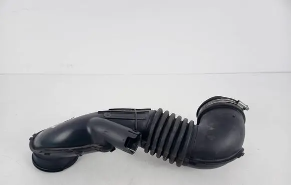 BMW 1 E82 E88 Turbo air intake inlet pipe/hose 7804846
