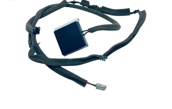 Nissan Leaf II (ZE1) Aerial GPS antenna 282125SN1A