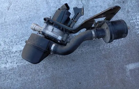 Audi A6 C7 Secondary air pump 420906321 70264700
