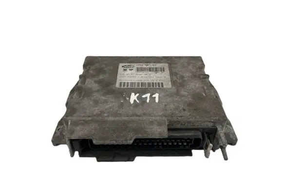 Fiat Punto (176) Engine control unit/module 46476428 IAW8F5T 5T070P45