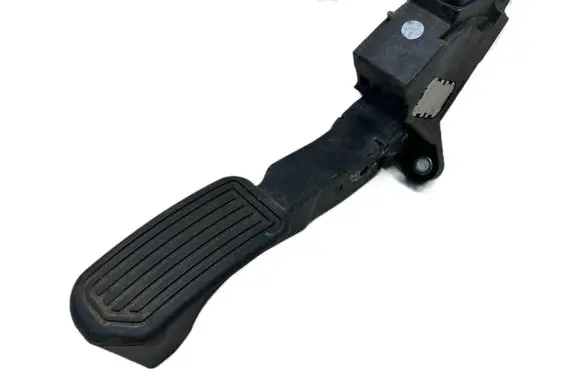 Toyota Auris E180 Accelerator throttle pedal OYT25598 78110-02120