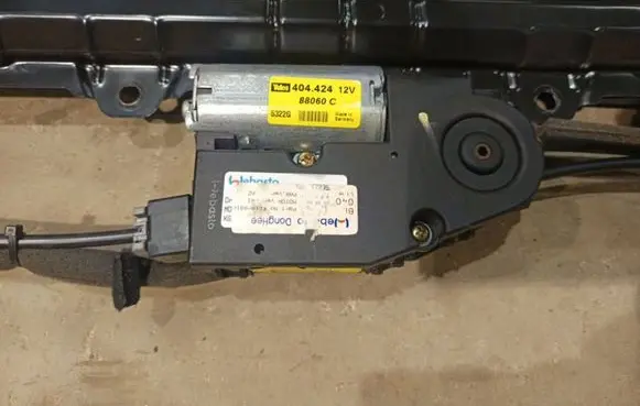 KIA Sorento Sunroof motor/actuator 404424