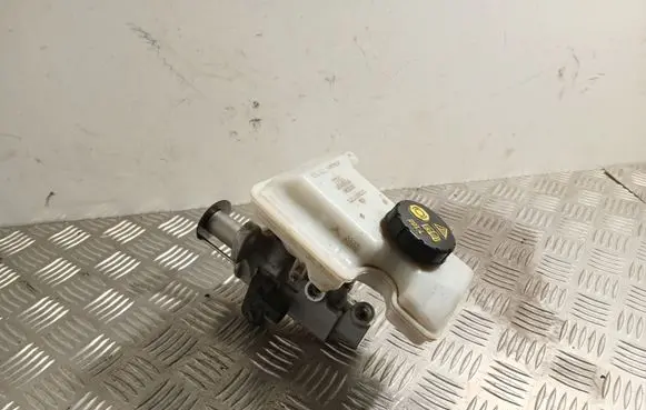 Volkswagen PASSAT B8 Master brake cylinder 5Q1611301