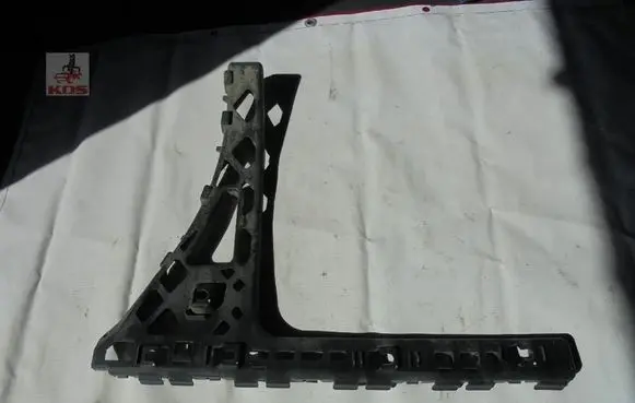 Hyundai Genesis Radiator mount bracket 86615-3M000