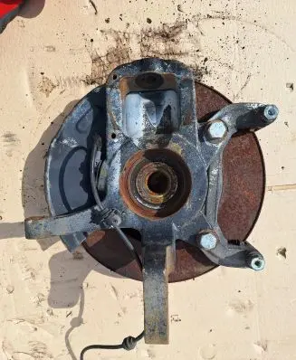 SsangYong Korando Front wheel hub spindle knuckle