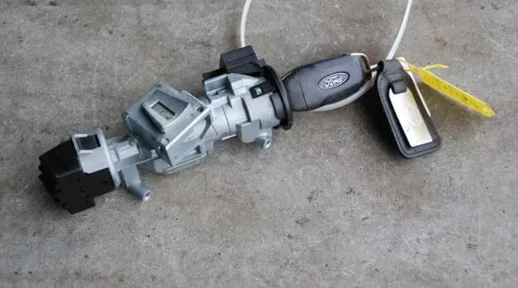Ford Mondeo MK V Ignition lock 115KM