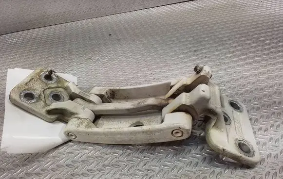Volkswagen Crafter Rear door upper hinge A9067400137