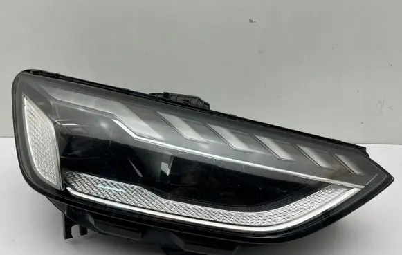 Audi A4 S4 B9 8W Headlight/headlamp 8W0941036E