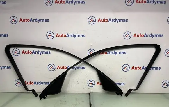 BMW 1 E81 E87 Other front door trim element 7121145 51337121145 7258573