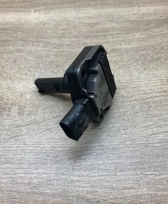 Audi A4 S4 B6 8E 8H Oil level sensor 1J0907660B 6PR008079