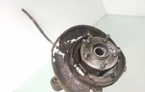 Subaru Forester SH Rear wheel hub spindle/knuckle 