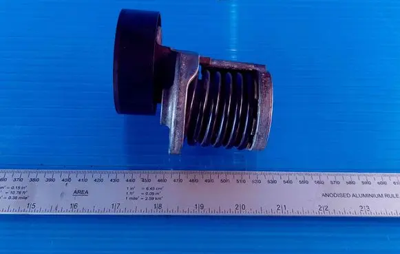 Volkswagen Cross Touran I Generator/alternator belt tensioner 038903315 2330