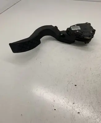 Audi A4 S4 B6 8E 8H Accelerator throttle pedal 8E1721523 6PV00837601