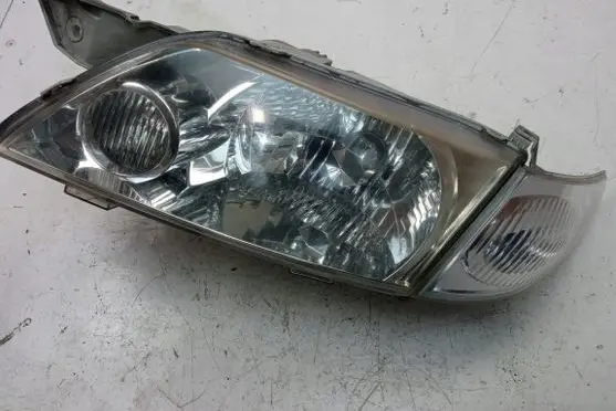Mazda Premacy Headlight/headlamp P1989L