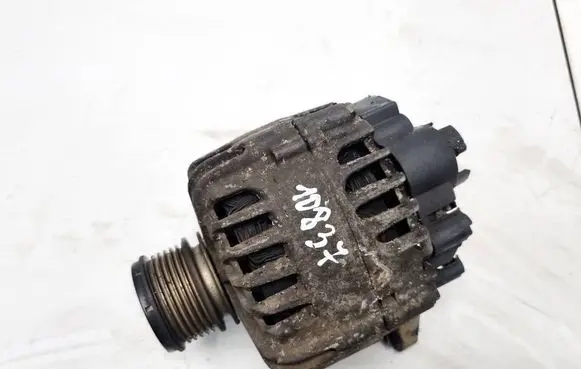 Dacia Logan I Generator/alternator TG12C151 2617345A