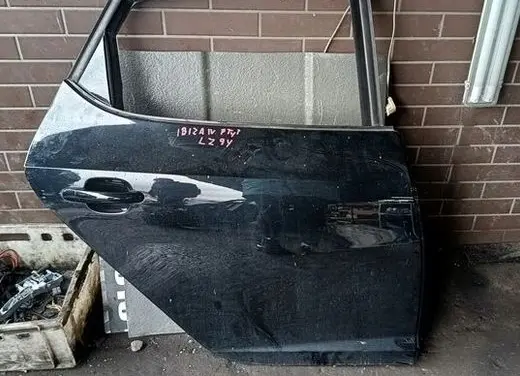 Seat Ibiza IV (6J,6P) Rear door