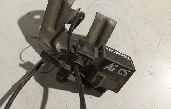 Rear air suspension level height sensor