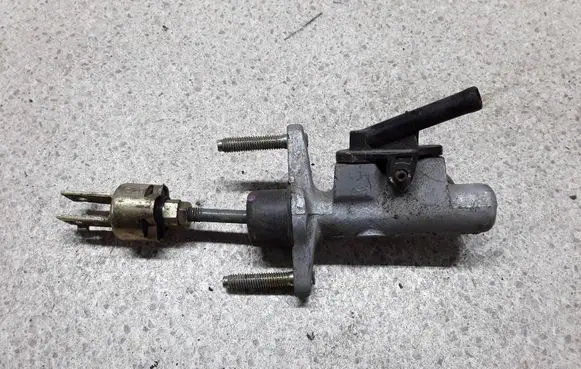 Clutch master cylinder