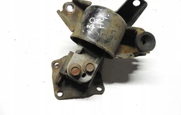Hyundai i30 Engine mounting bracket T9J5G