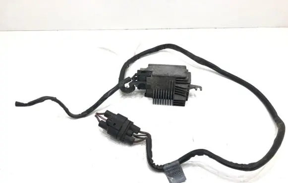 Audi A4 S4 B6 8E 8H Fan control module 