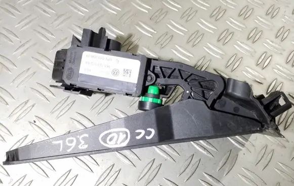 Volkswagen PASSAT CC Accelerator throttle pedal 1K1723503AA 6PV01049801