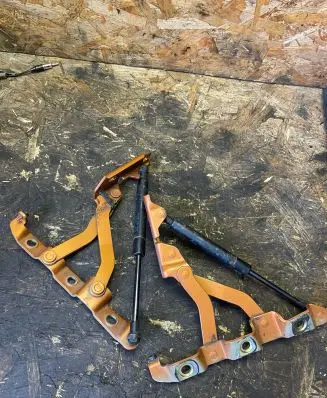 Nissan 350Z Loading door upper hinge 