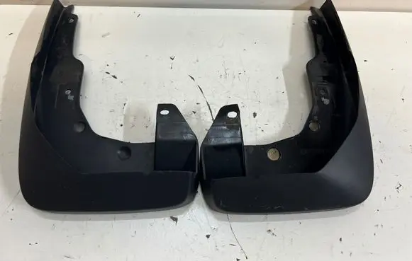 Honda CR-V Front mudguard 75800SWWE000 75810SWWE000