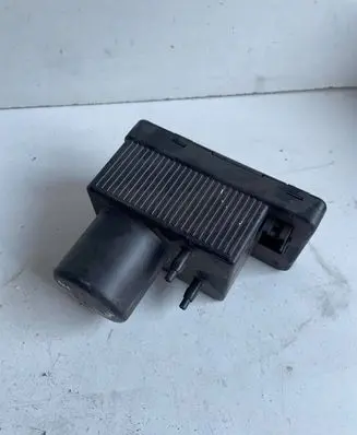 Mercedes-Benz C W203 Vacuum pump 2038000048