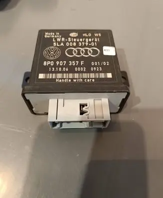 Audi A3 S3 A3 Sportback 8P Light module LCM 8P0907357F 5LA00837901