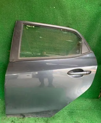 Mazda 2 Rear door