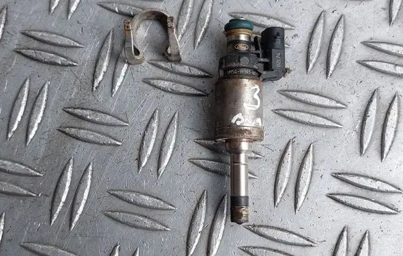 Ford B-MAX Fuel injector DM5G9F593AA