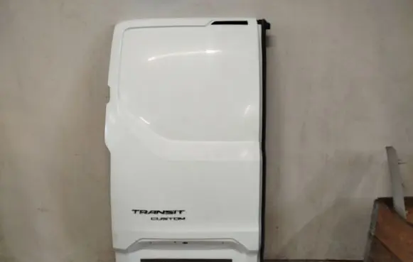 Ford Tourneo Custom Rear door