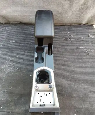 SsangYong Tivoli Center console 7791135500