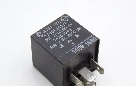 Renault Laguna I Other relay 7700638976