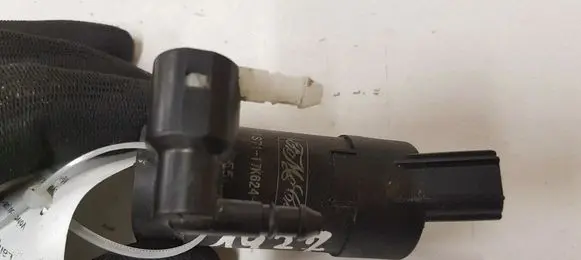 Volvo V50 Windscreen/windshield washer pump 1S7117K624FE
