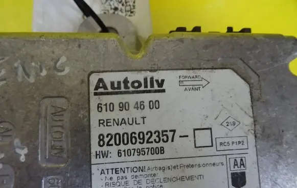 Renault Scenic II - Grand scenic II Airbag control unit/module 8200692357 610904600