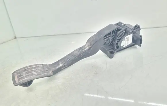 Peugeot Partner III Accelerator throttle pedal 9674829880 5033980 0280755270
