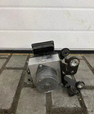 Ford Mondeo MK IV ABS Pump 8G912C405AB D8634