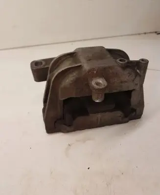 Volkswagen Golf V Engine mount bracket 1K0199262AT