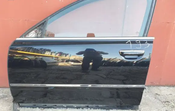 Audi A8 S8 D3 4E Front door