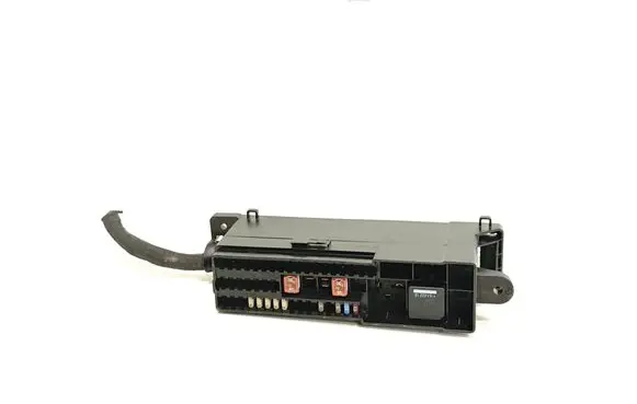 Volvo V40 Fuse module AV6T14K131AC AV6T14K131 E02260200