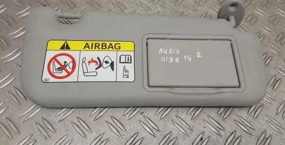 Toyota Auris E180 Sun visor