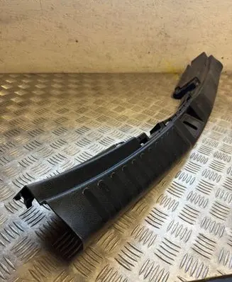 Honda CR-V Trunk/boot sill cover protection 84642