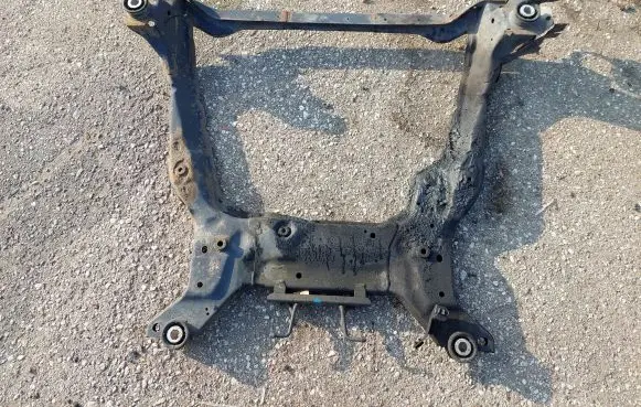 Volvo XC70 Front subframe G9N5000 T033A